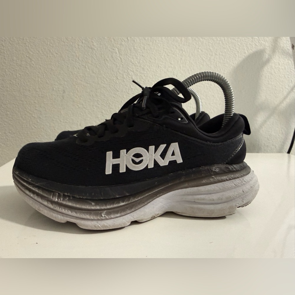Hoka women size 5.5 bondi  8  Black and White Athletic Running Shoes - Picture 4 of 8
